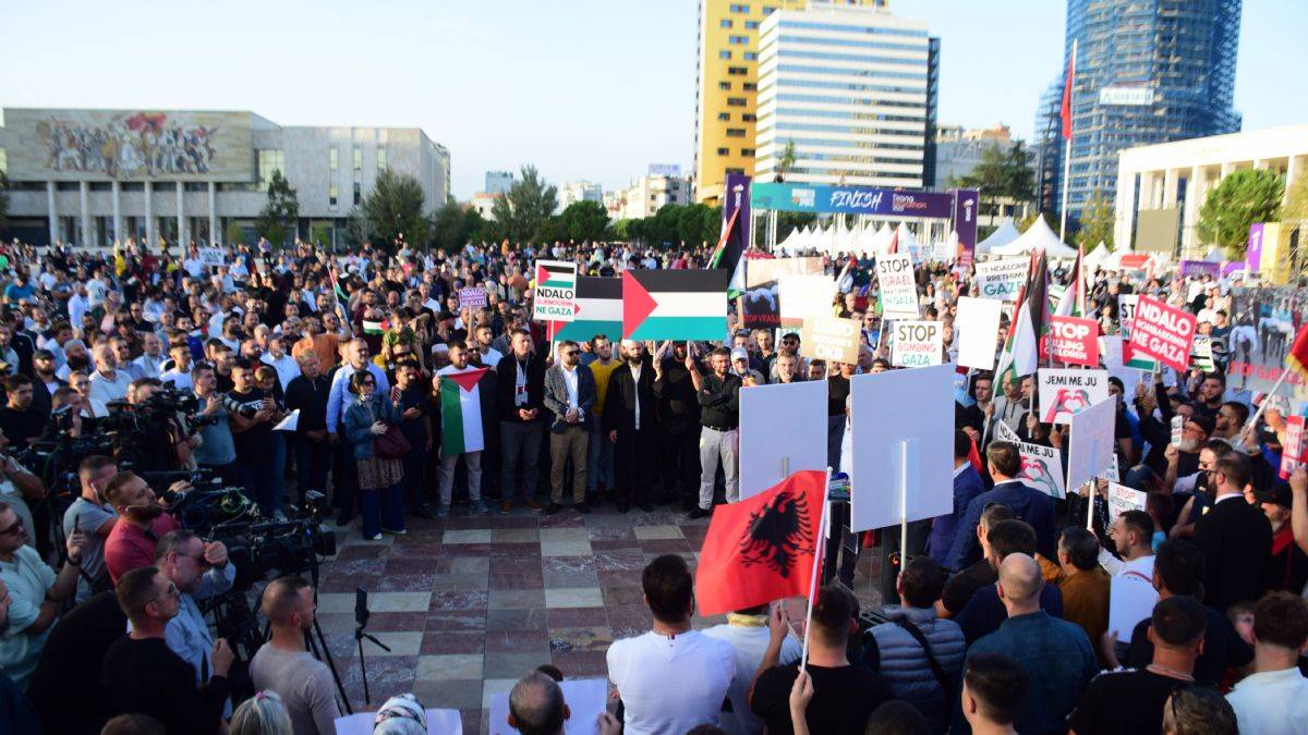 Türk, Arnavut ve Boşnaklardan Filistin gösterisi