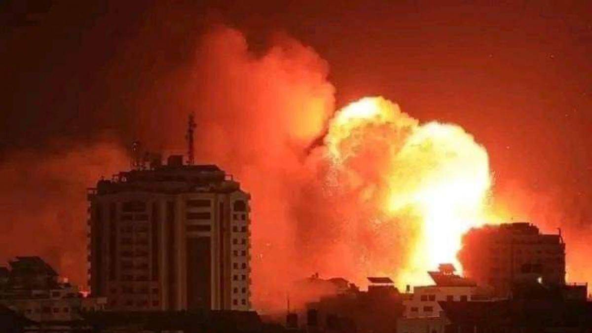 Gazze'ye dün gece saniyede bir bomba atıldı