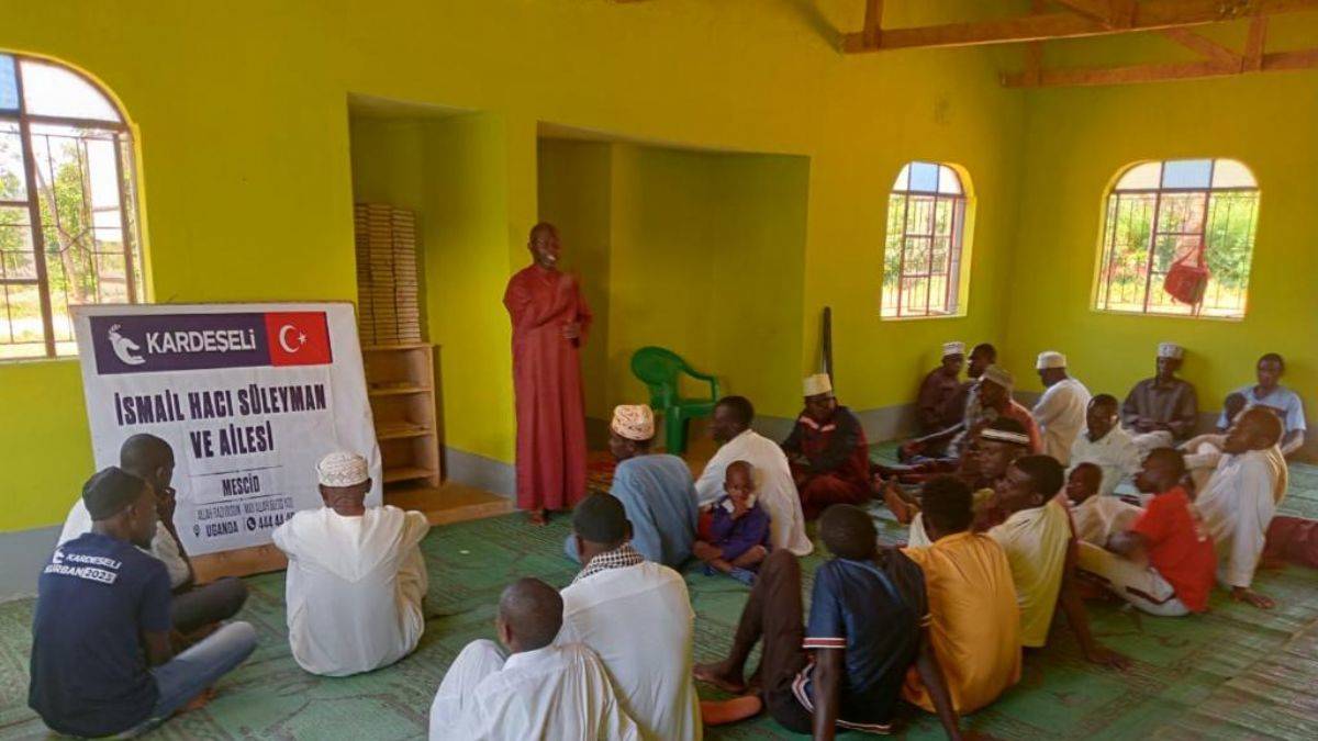KARDEŞ ELİ DERNEĞİ İSMAİL HACI SÜLEYMAN VE AİLESİ ANISINA UGANDA’DA MESCİD AÇTI