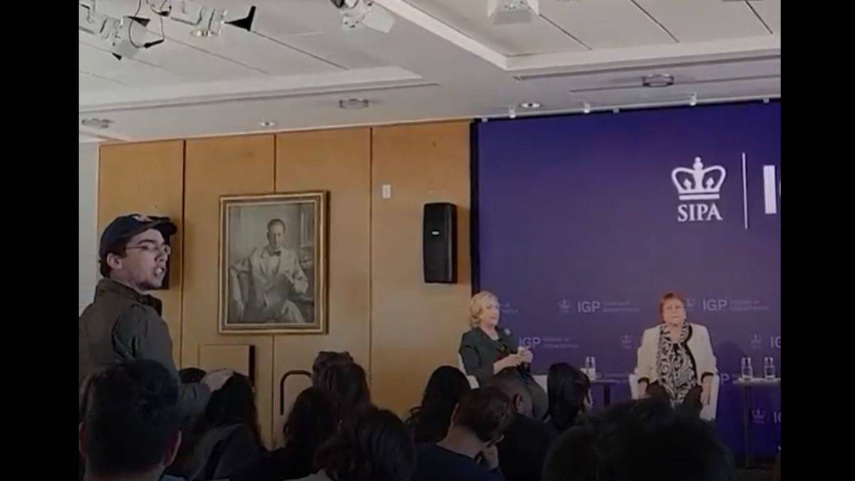 İsrail yanlısı Clinton, ABD'li genç karşısında bocaladı