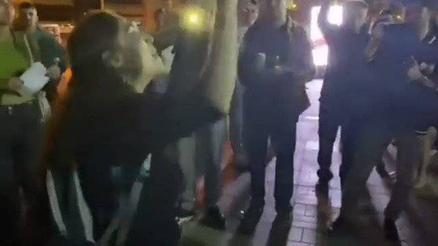 Öğrencisini taciz eden Prof. Celal Şengör'e İzmir’de protesto