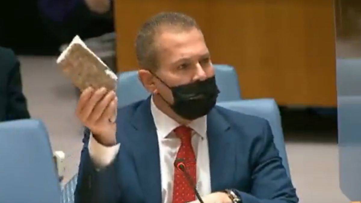 'Çocukları taş attıkları için öldürüyoruz'