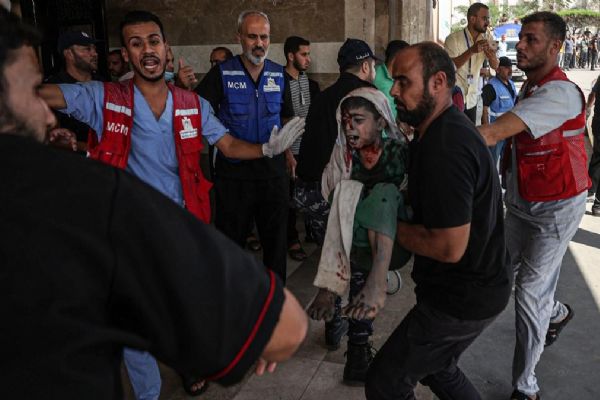 İsrail, Han Yunus'ta BM okulunun yakınını vurdu