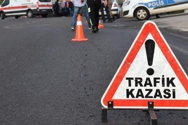 Elazığ'da feci kaza! Freni patlayan midibüs 2 aracı biçti: Çok sayıda yaralı var