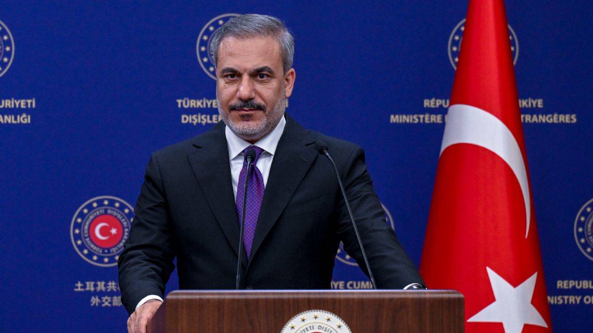 Hakan Fidan: Hamas'ı terör örgütü olarak tanımadığımızı söyledik