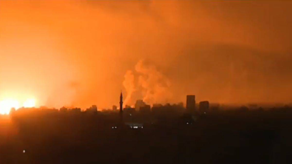 Gazze yoğun bombalı saldırı altında! İletişim kesildi