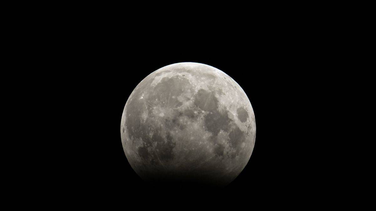 Kanlı Ay tutulması İstanbul’dan izlendi