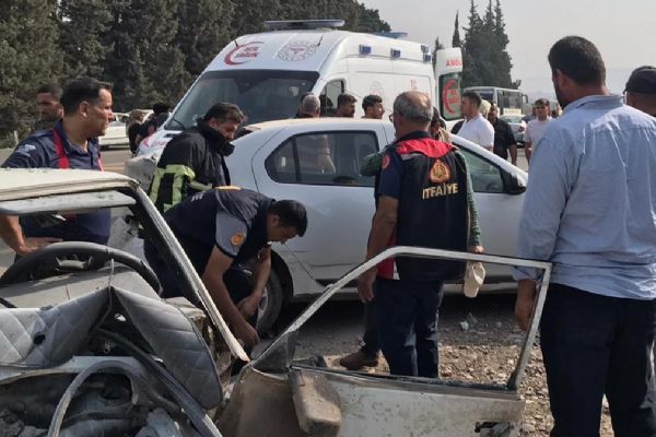 Reyhanlı'da feci kaza: 1 ölü, 6 yaralı