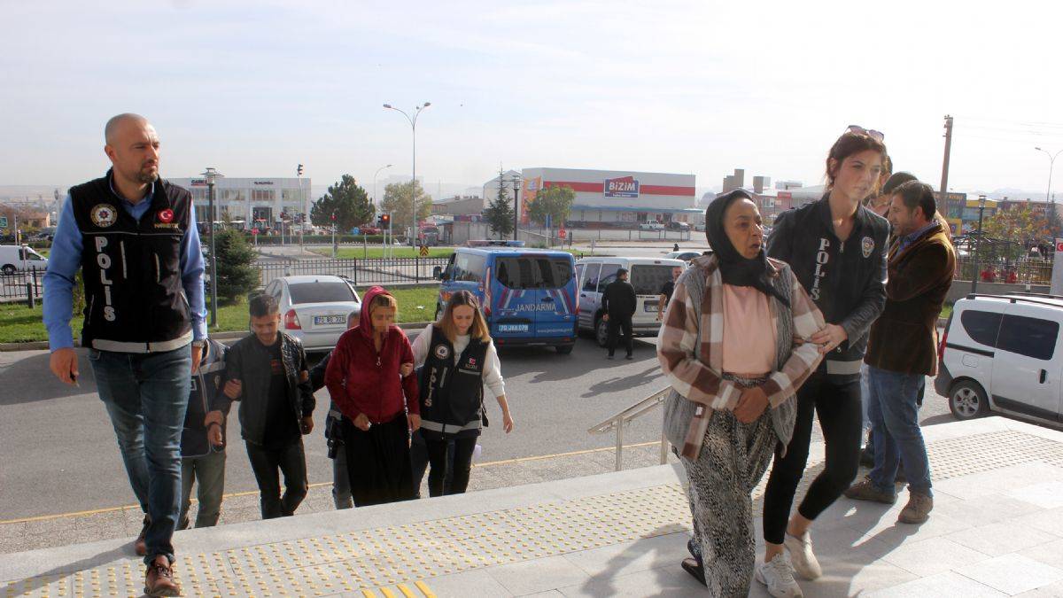 Uyuşturucu satan babaanne ve torunu tutuklandı