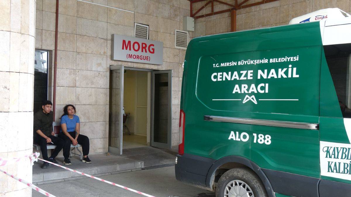 Kız kardeşini, eniştesi ve yeğenini öldürdü