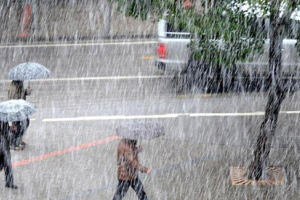 Bu illere dikkat! Meteoroloji'den sağanak uyarısı