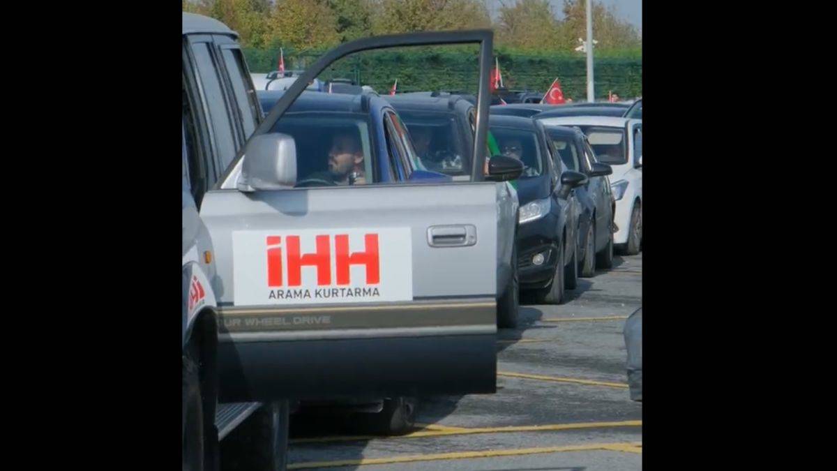 İHH konvoyu İncirlik yolunda