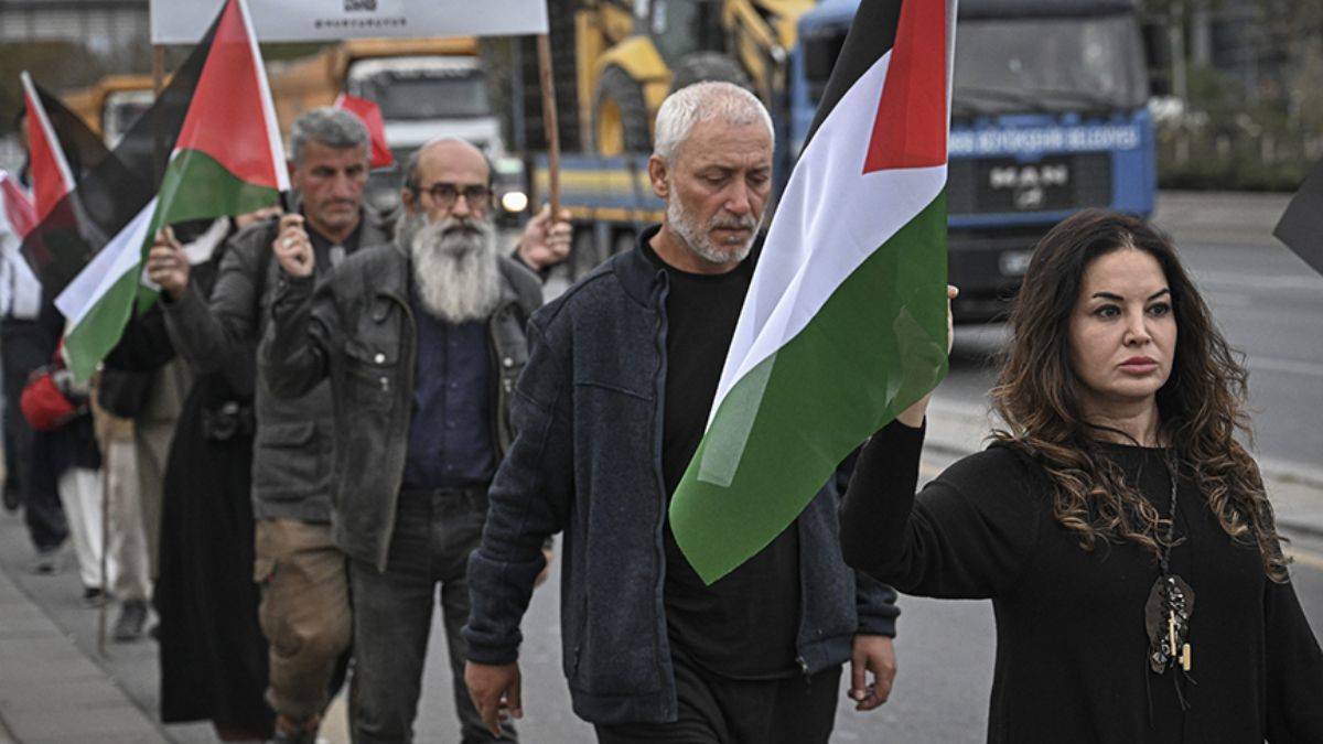 İstanbul'dan Gazze'ye yürüyüş başlattılar