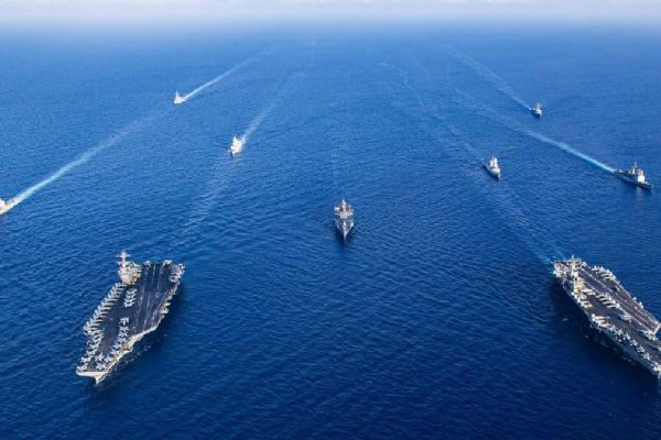 ABD'nin iki uçak gemisi Doğu Akdeniz'de bir araya geldi