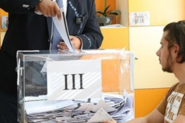 Bulgaristan'da halk ikinci tur seçimleri için sandığa gidecek