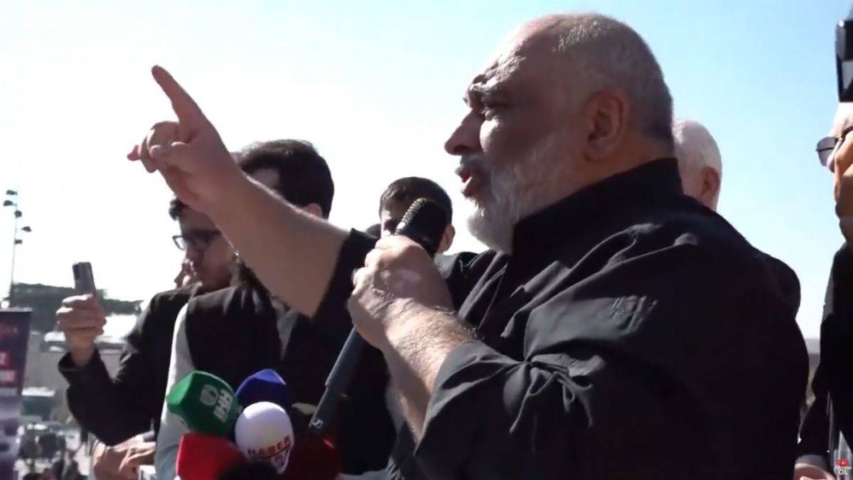 'Miting alanı dışına çıkanlar hiçbir şekilde İHH gönüllüsü değildir'