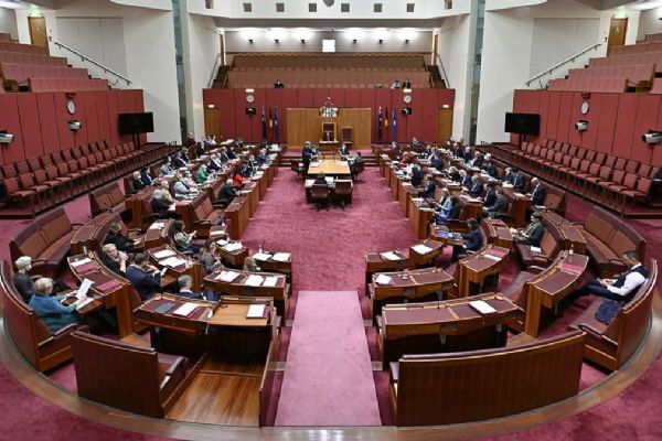 Gazze'ye yönelik saldırılar kınanmadığı için oturumu terk ettiler