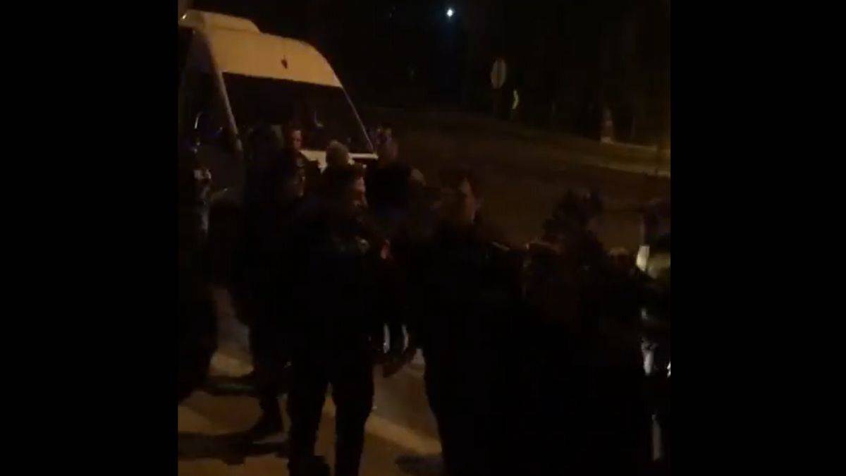 Blinken'ın konvoyunun bulunduğu yolu kestiler