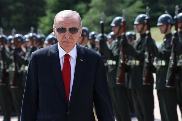 Cumhurbaşkanı Erdoğan, Ekonomik İşbirliği Teşkilatı Liderler Zirvesi için Özbekistan'a gidiyor