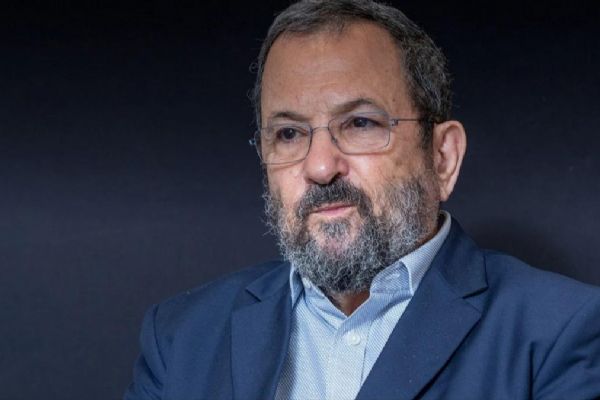 İsrail eski Başbakanı Barak itiraf etti: Amerikan taleplerini kabul etmek zorunda kalacağız