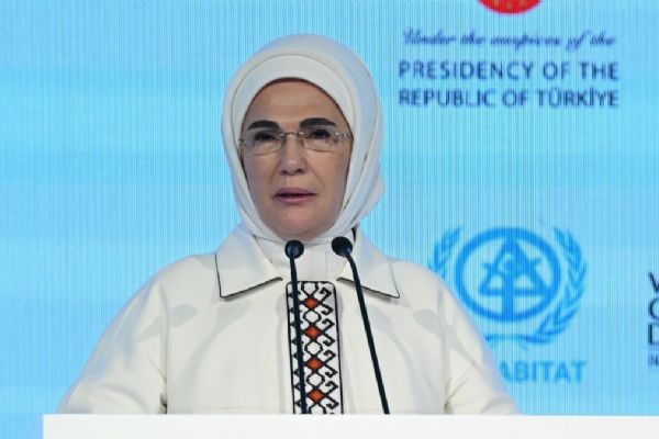 Emine Erdoğan: Ecdadımız gibi bizim de akan kanın dinmesinden başka hedefimiz yok