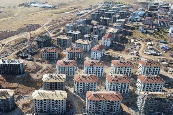 Depremzedelere müjde: Yerinde dönüşümle  mahallelerine kavuşacaklar