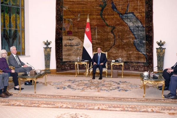 Sisi, CIA yetkilisi ile  Gazze'de ateşkesi konusunu görüştü