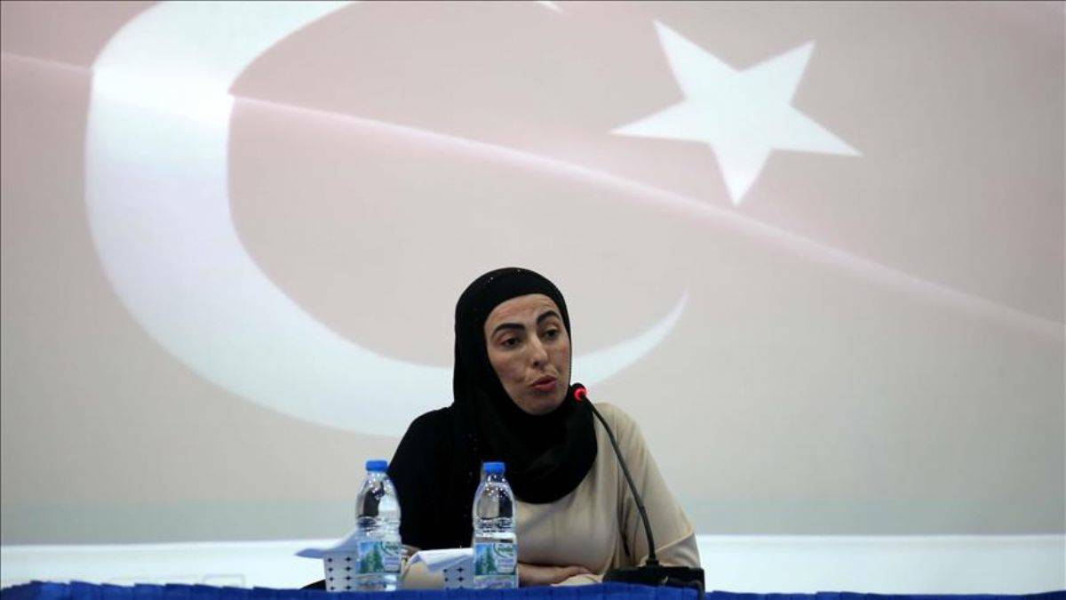 Nihal Olçok, kurucusu olduğu Gelecek Partisi'nden istifa etti