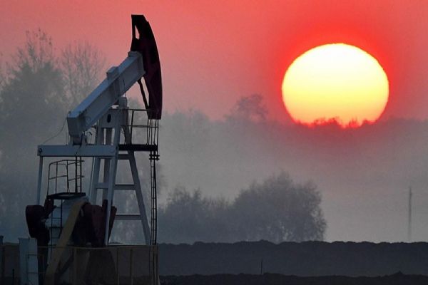 Brent petrol 21 Temmuz'dan bu yana ilk kez 80 doların altında