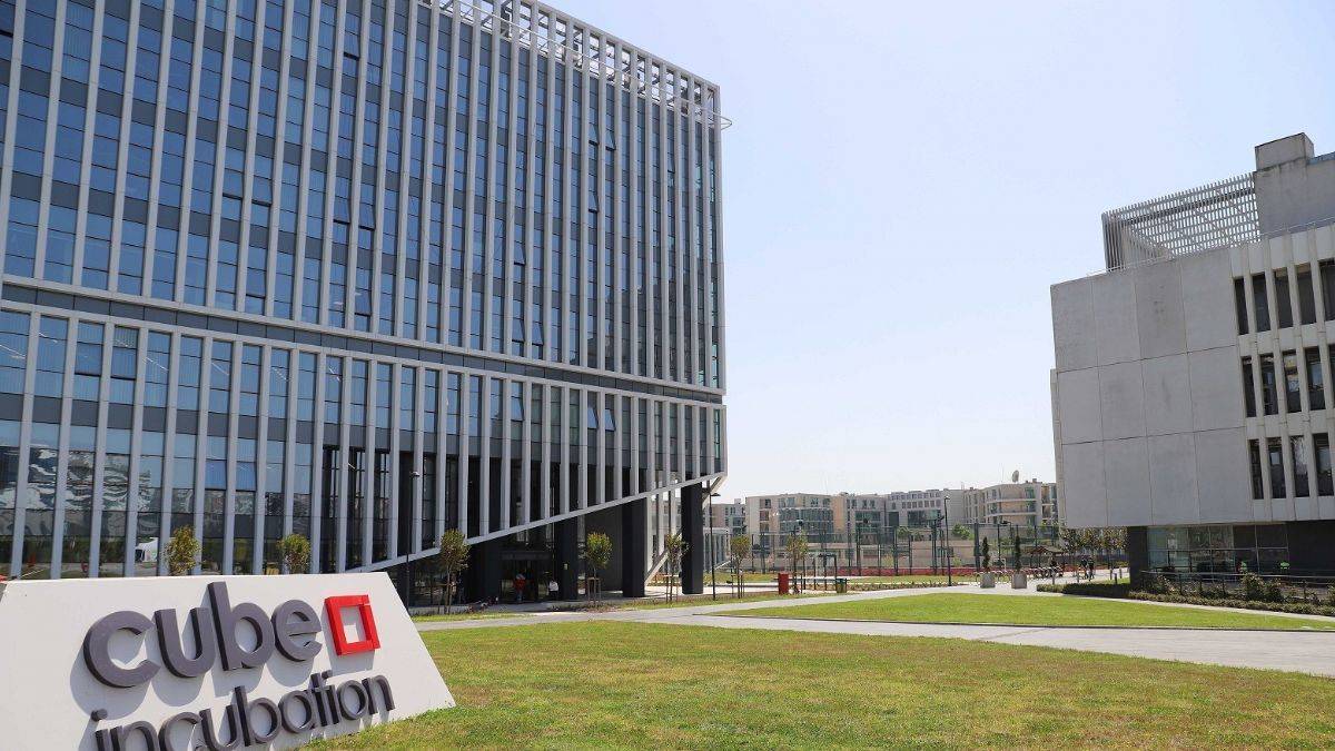 Girişimciler ve Yatırımcılar '12. Açık Kapı: İş Dünyası ile Buluşma Etkinliğinde Bir Araya Geldi