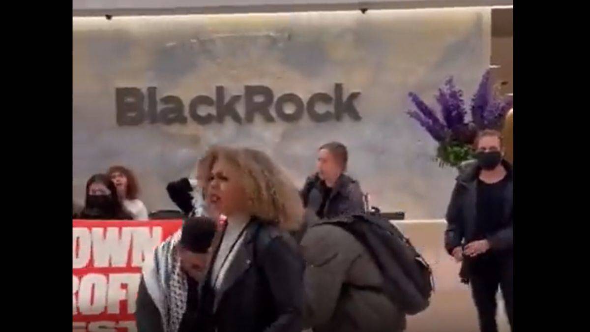 Küresel şirket BlackRock'ın merkezi işgal edildi: 'Saklanamazsın!'