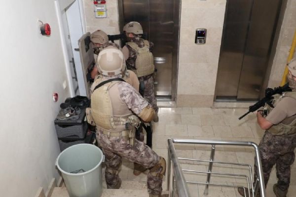 Mersin il genelinde terör operasyonları: 6 gözaltı