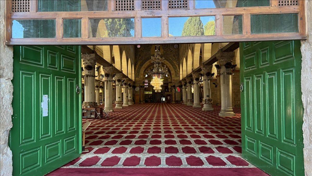 Mescid-i Aksa cuma namazında boş kaldı