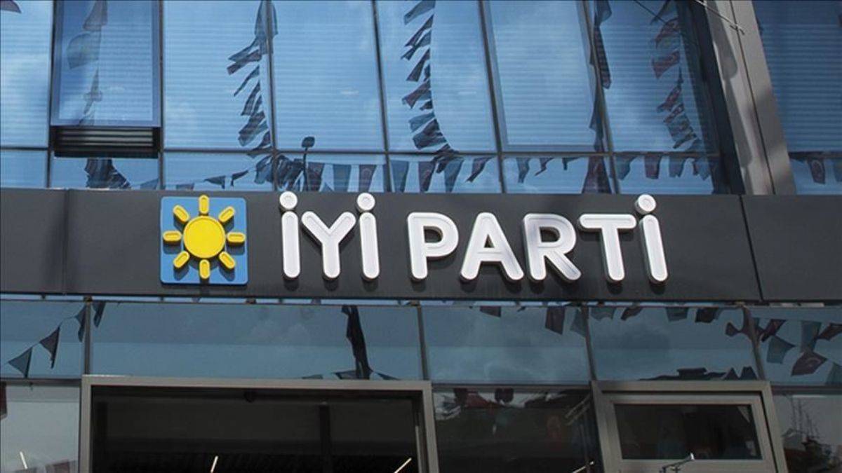 İYİ Parti’de yaprak dökümü hızlandı
