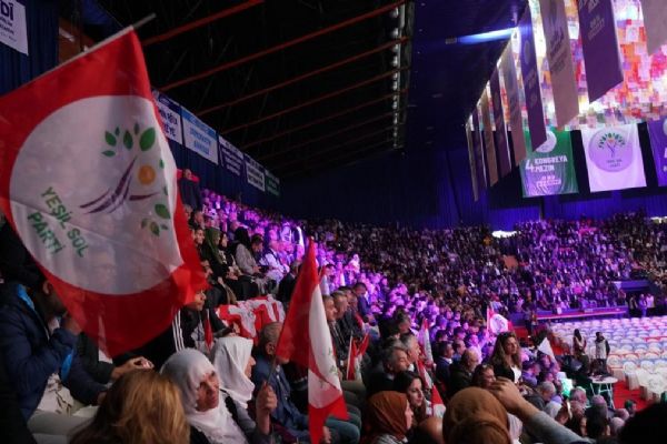 YSP kongresinde terör örgütü elebaşı Öcalan'ın posterini açmıştı... İstenen ceza belli oldu