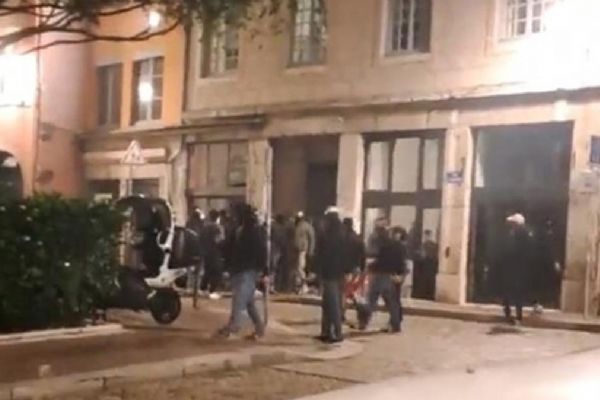 Fransa'da alçak saldırı! Filistin konferansı basıldı