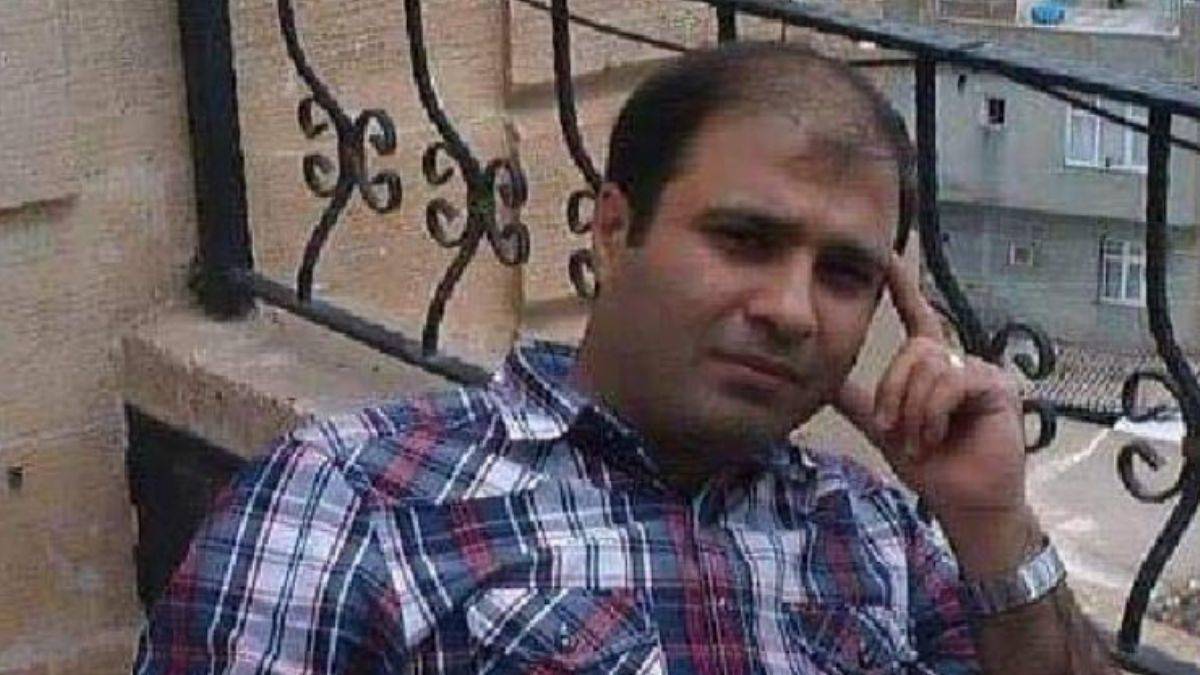 Halı sahada maç yaparken kalp krizinden öldü