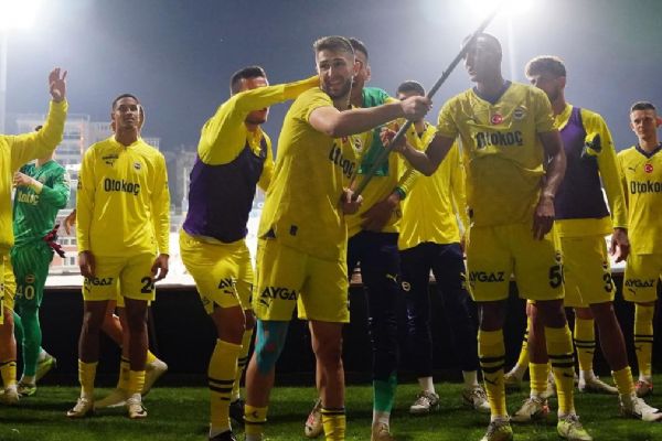 Fenerbahçe, deplasmanda kalesini gole kapadı!