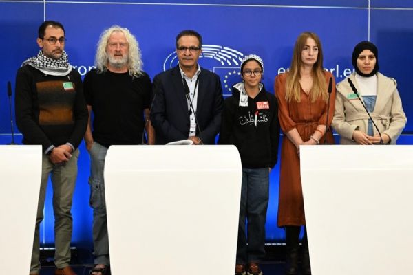 Filistinliler, Gazze'deki dramı AP'de anlattı: Herkese yalvarıyoruz