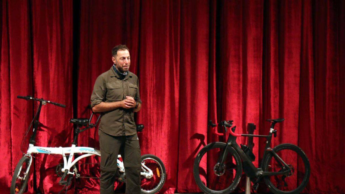 'Demir Atlı Adam': Kendi kültürümüze göre bisiklet yolları yapmalıyız