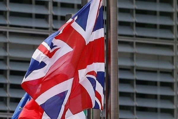 İngiltere'de istifa depremi: Gazze'de ateşkes çağrılarını desteklediler