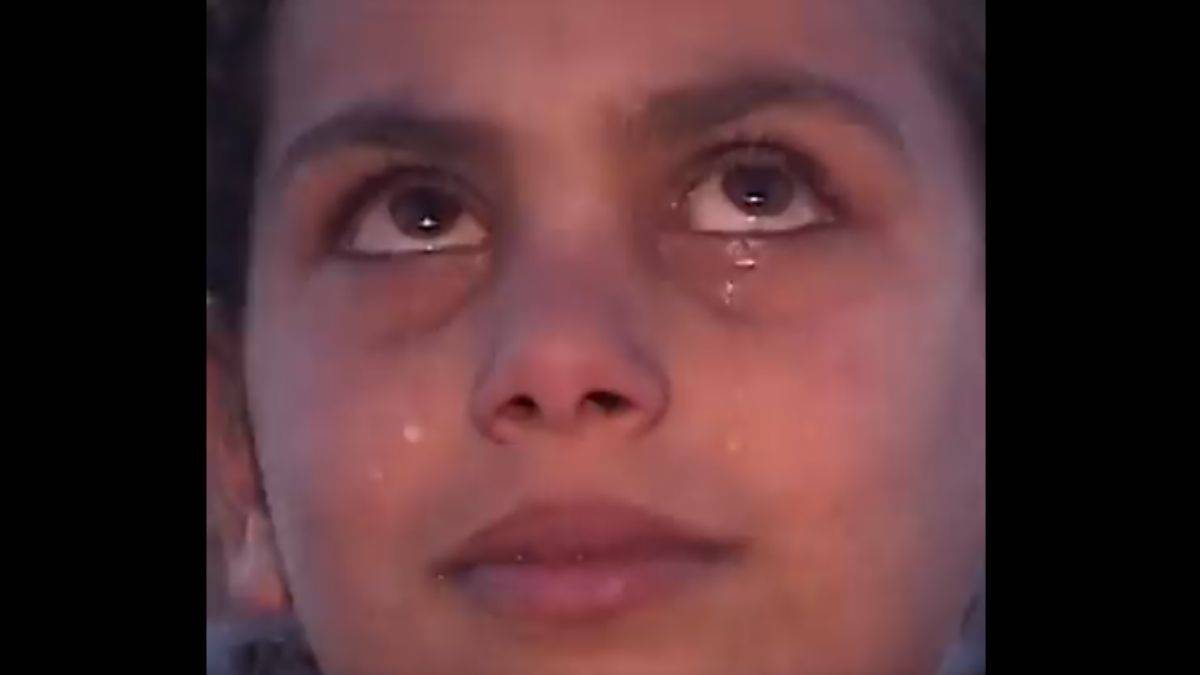 Gazzeli kız: Annemle birlikte ölseydim daha iyi olacaktı