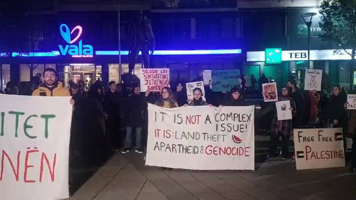 Kosova'da İsrail'i protesto gösterisi