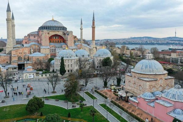 Ayasofya Camii'ne girişler ayrılacak... Vatandaşta büyük sevinç