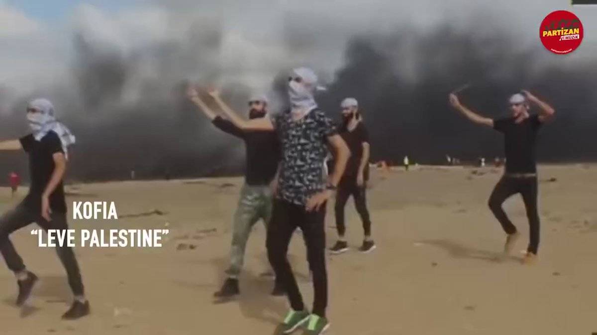 Filistinli gruptan zafer dansı