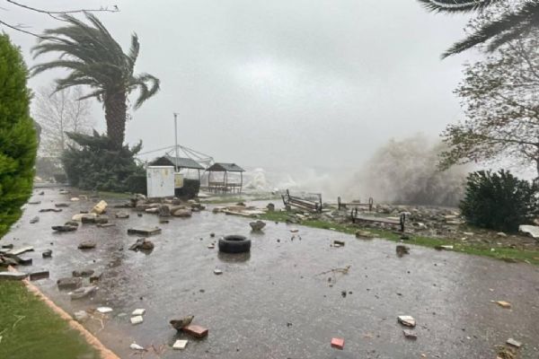 Zonguldak'ta sel sularına kapılan otomobildeki 3 kişinin cansız bedenine ulaşıldı