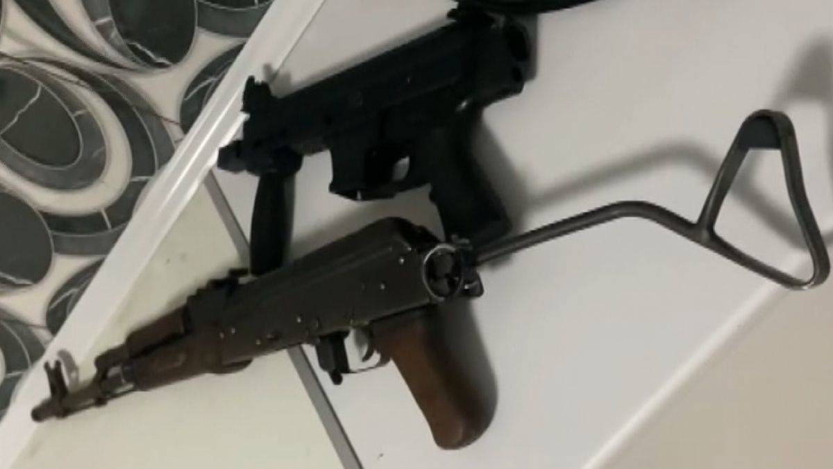 'Yolyemezler' çetesinin lideri gizli bölmede yakalandı