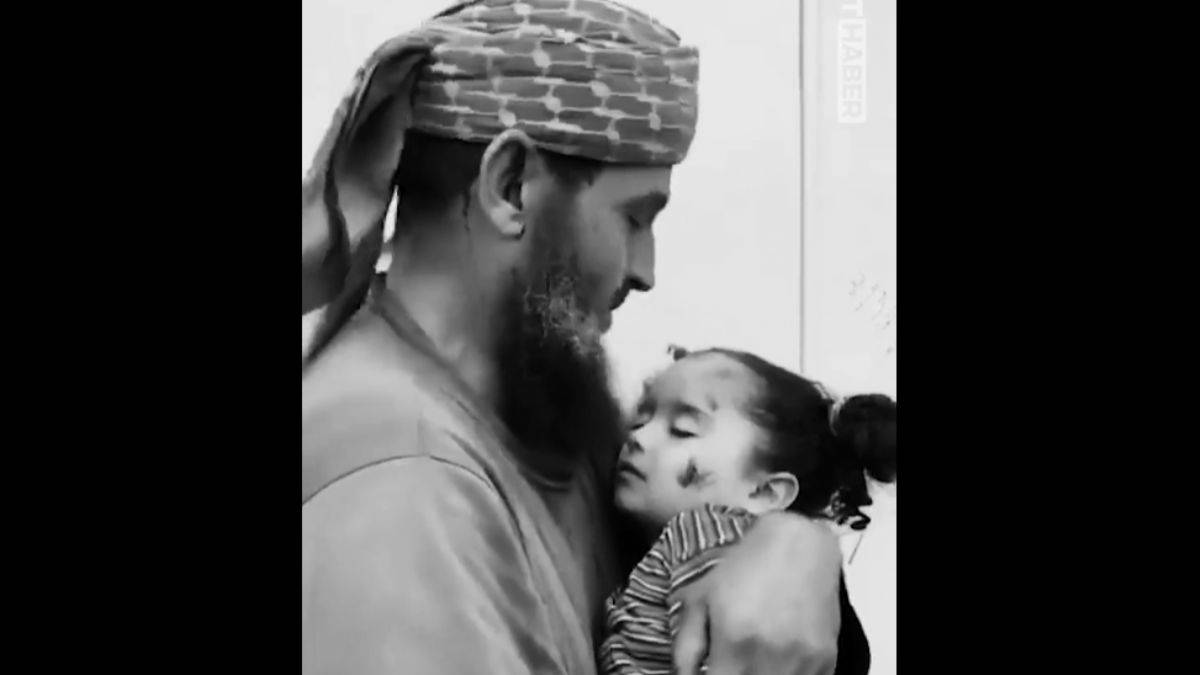 Gazzeli dedenin torununa son sarılışı