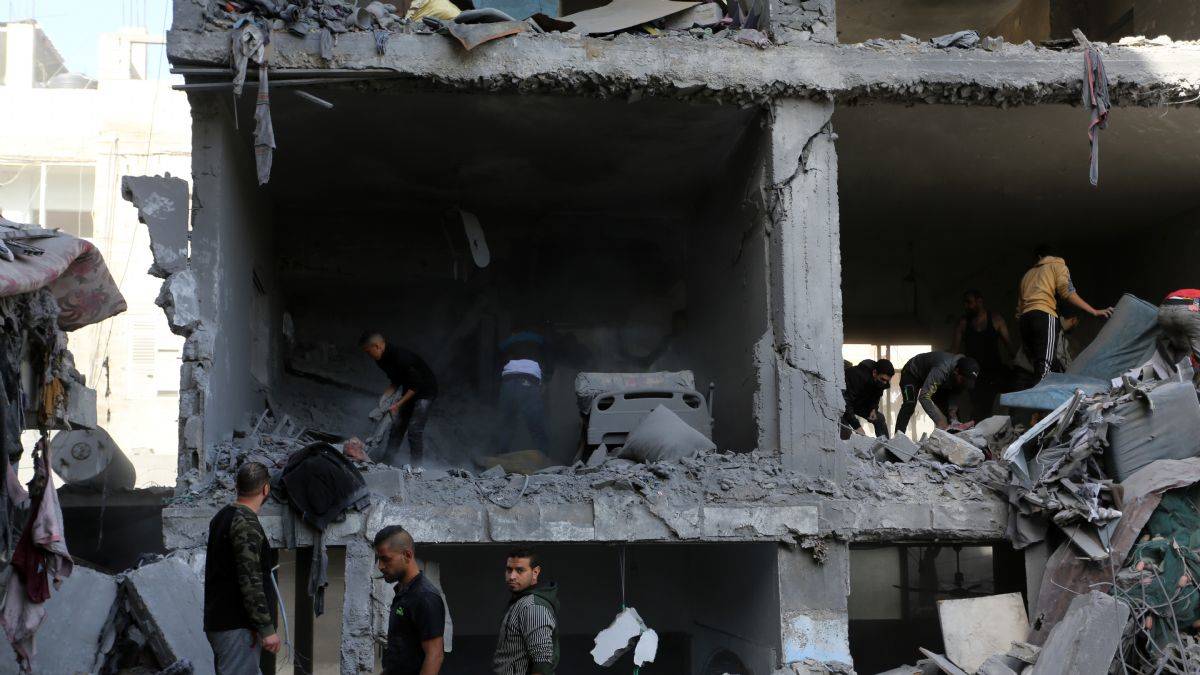 İsrail'in Gazze'ye düzenlediği saldırılarda şehit sayısı 15 bine dayandı