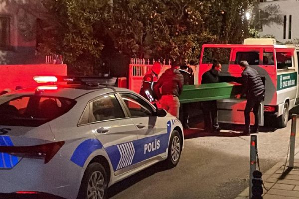 16 yaşındaki çocuk tartıştığı annesini öldürdü